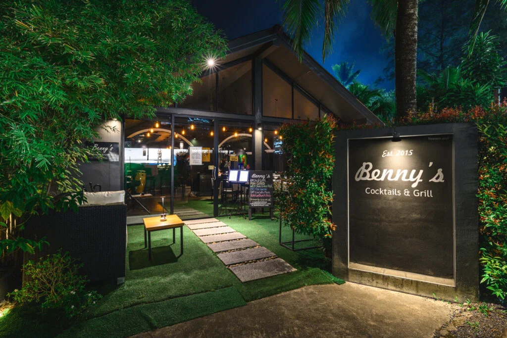 Benny’s Cocktails & Grill